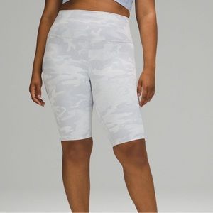 Wunder Under Camo Biker Shorts